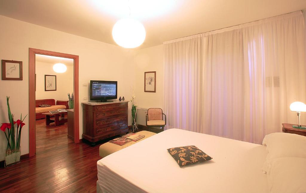 Claudio 3* Bergeggi